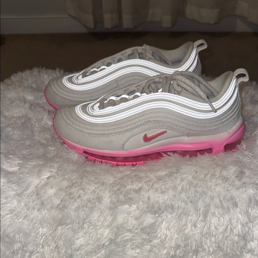 Nike Women’s Air Max White and Pink